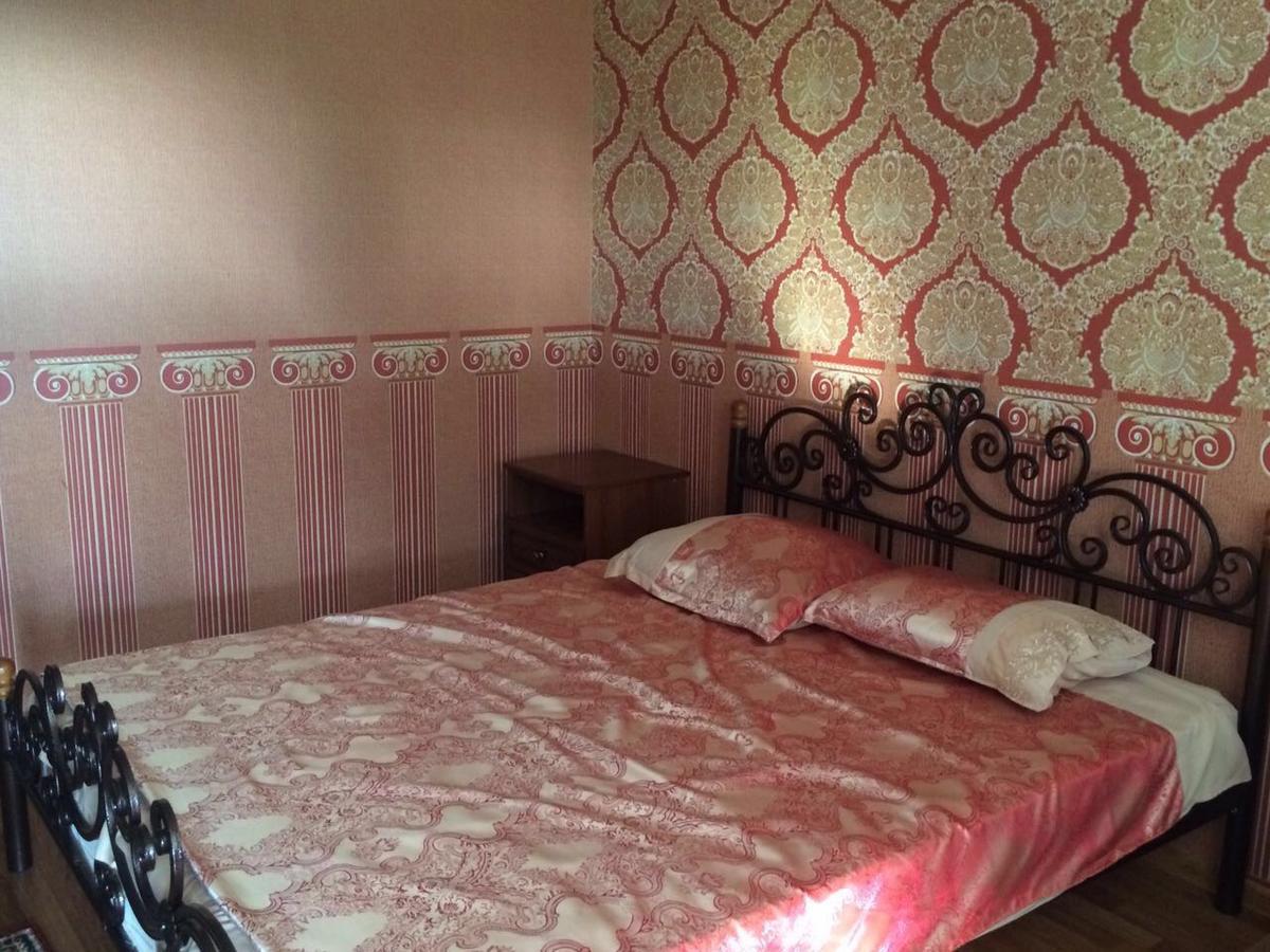 Guest House Liel Soechoemi Buitenkant foto
