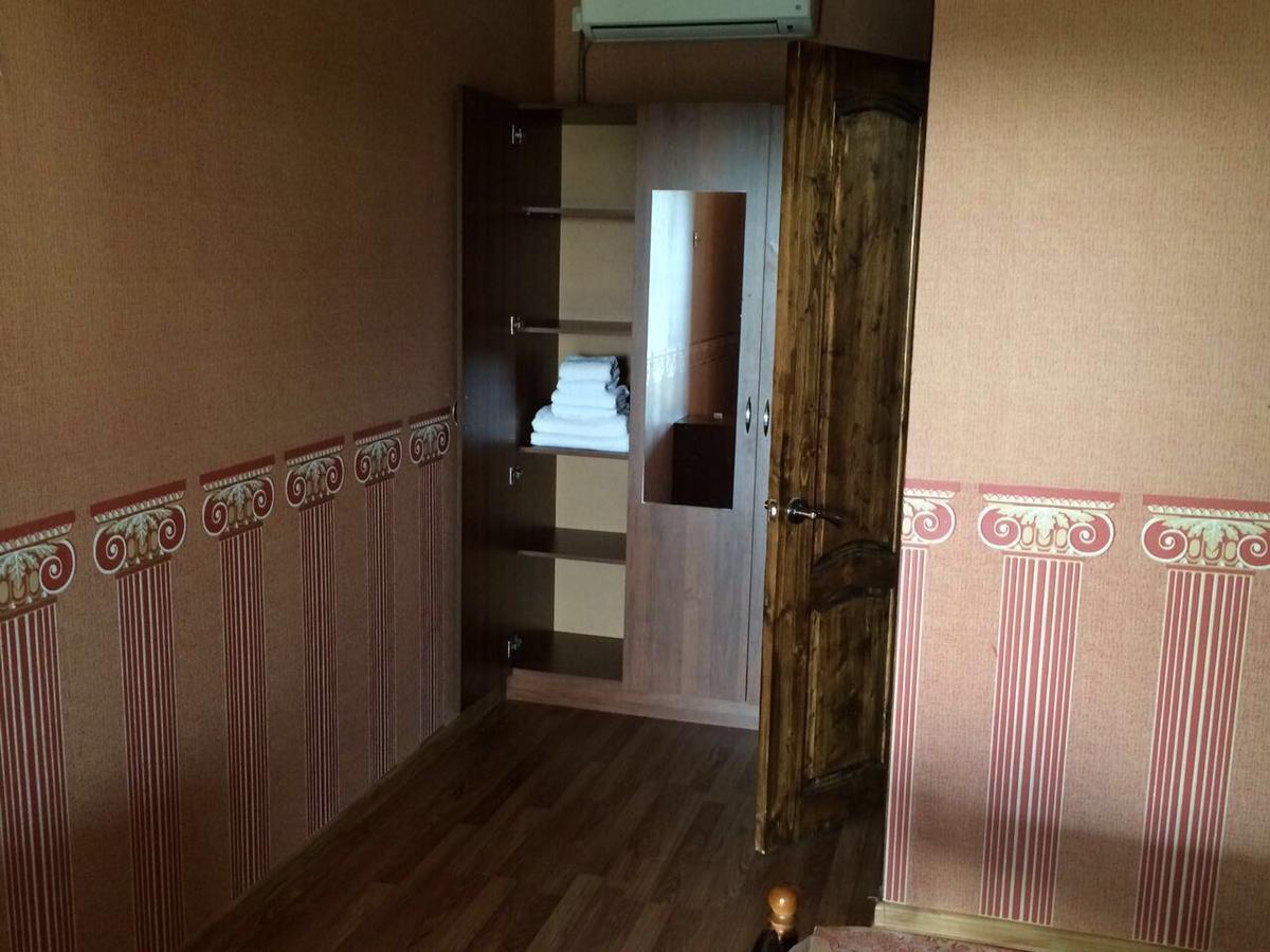 Guest House Liel Soechoemi Buitenkant foto