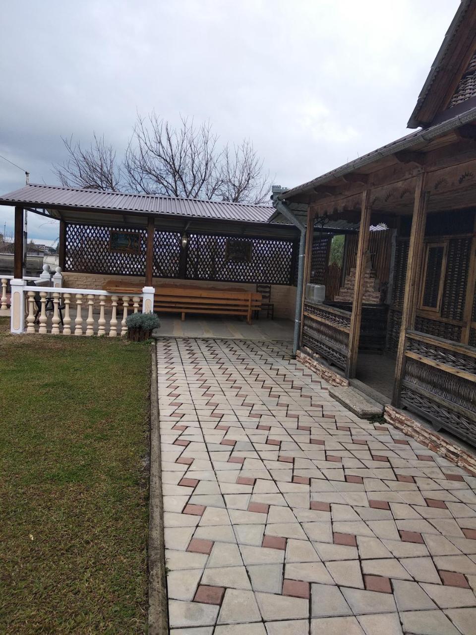 Guest House Liel Soechoemi Buitenkant foto